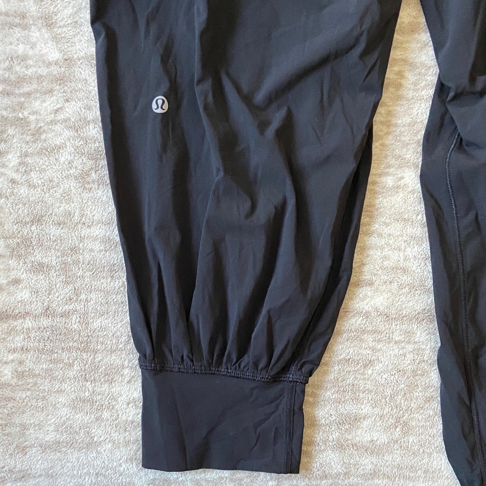 Lululemon Sun Setter Black Jogger Track Pants - Picture 3 of 7
